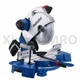 MCJ928_3